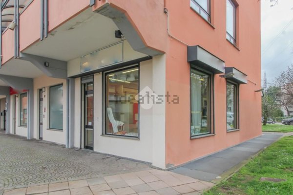 negozio in vendita a San Donato Milanese