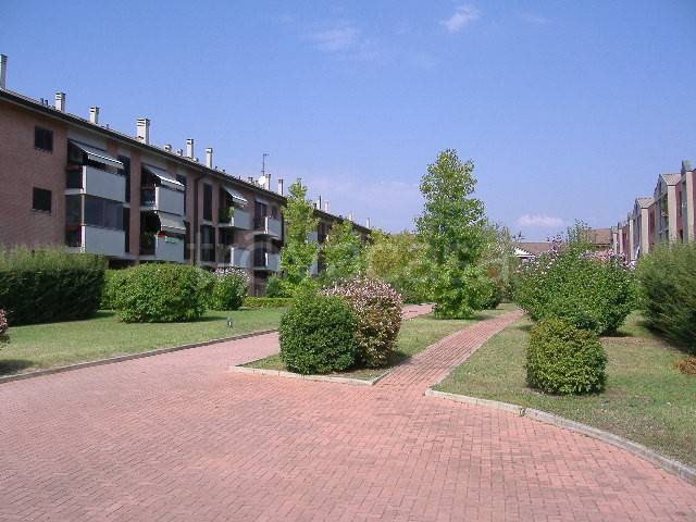 appartamento in vendita a San Donato Milanese in zona Poasco
