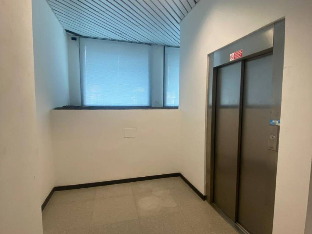 negozio in vendita a San Donato Milanese