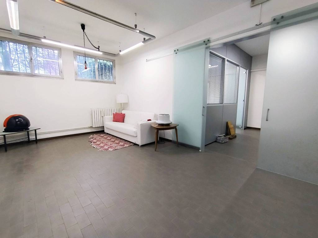 ufficio in vendita a San Donato Milanese