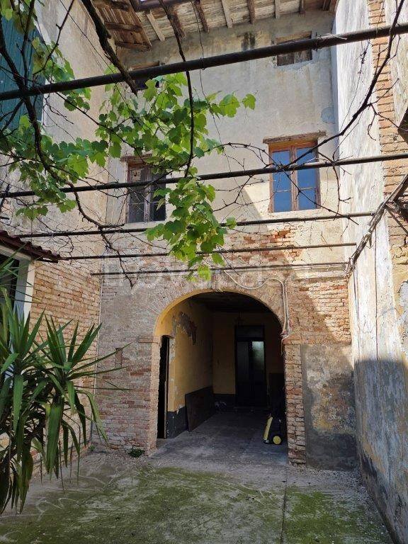 casale in vendita a San Donato Milanese