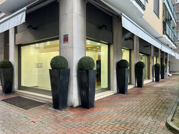 negozio in vendita a San Donato Milanese