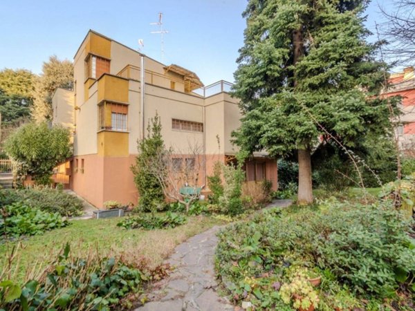 casa indipendente in vendita a San Donato Milanese