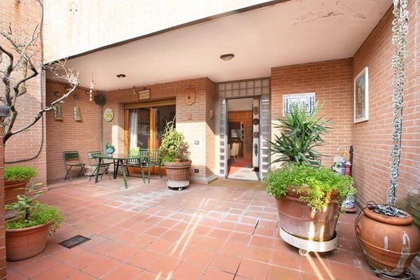 casa indipendente in vendita a San Donato Milanese