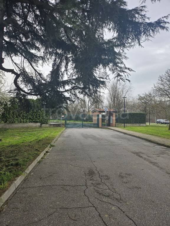 appartamento in vendita a San Donato Milanese in zona Poasco