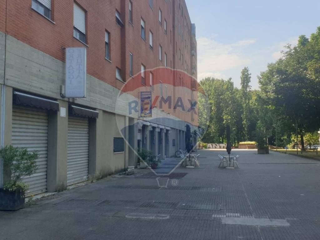 negozio in vendita a San Donato Milanese