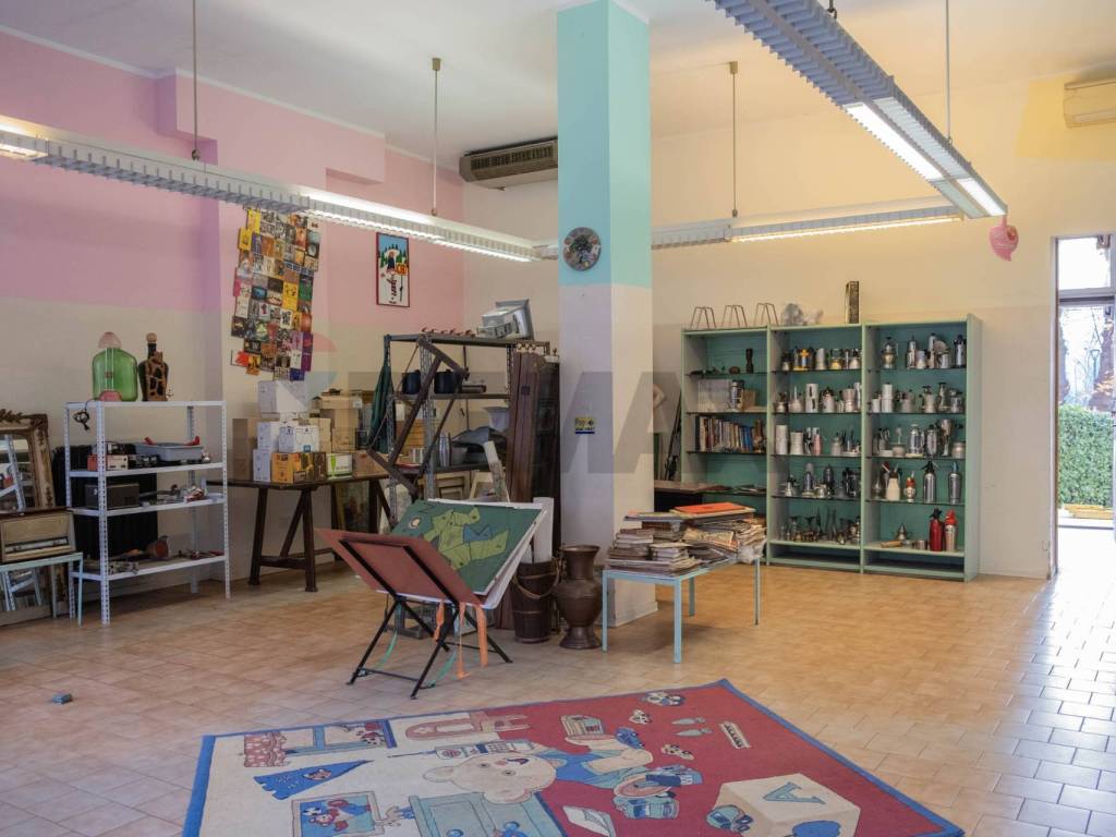 negozio in vendita a San Donato Milanese