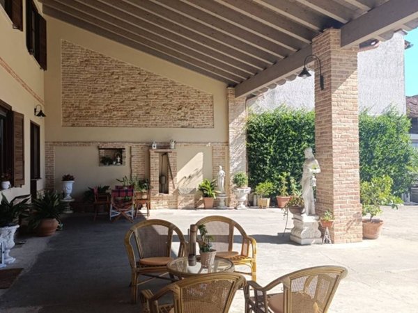 casa indipendente in vendita a San Donato Milanese