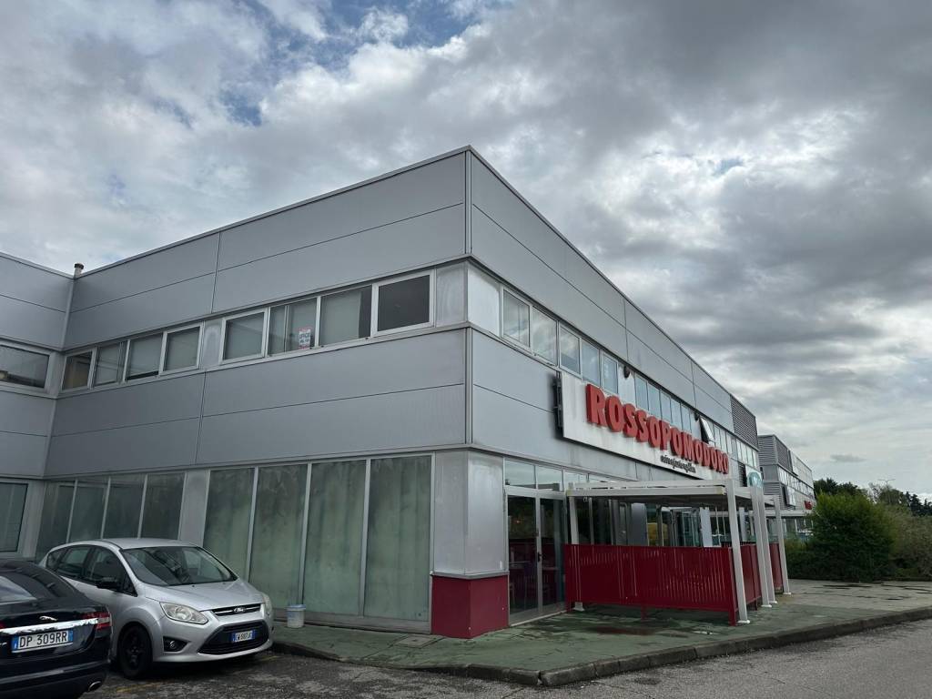 ufficio in vendita a San Donato Milanese