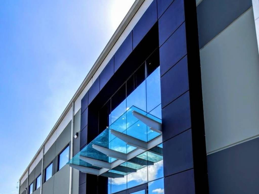 locale commerciale in vendita a San Donato Milanese