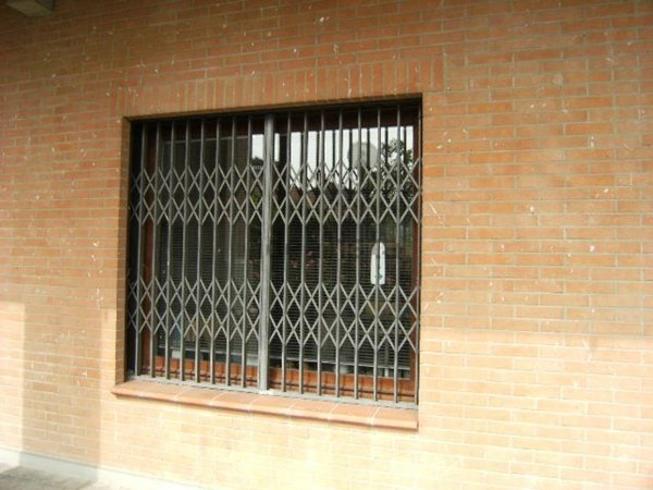 locale commerciale in vendita a San Donato Milanese