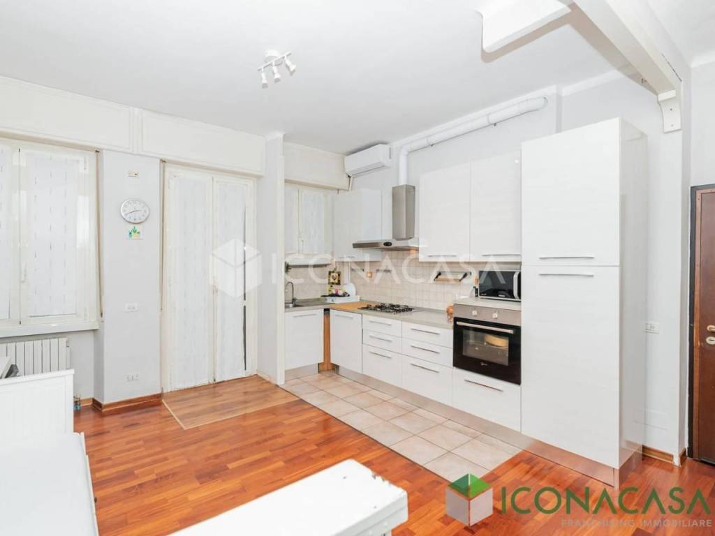 appartamento in vendita a San Donato Milanese in zona Sorigherio