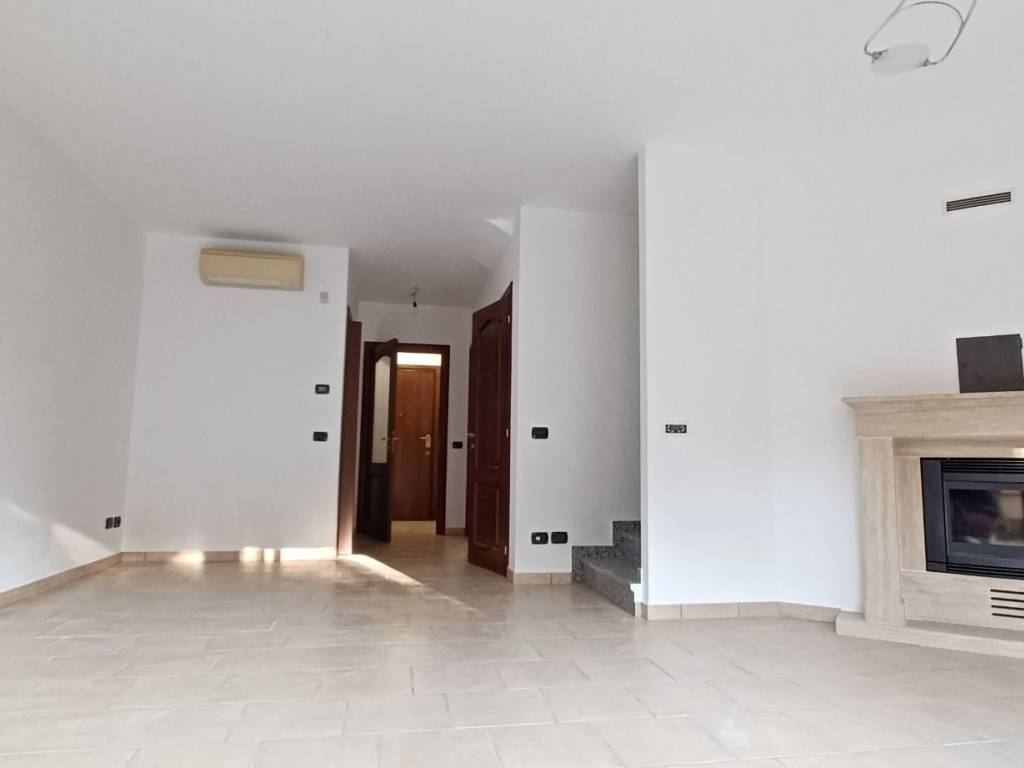 casa indipendente in vendita a San Donato Milanese