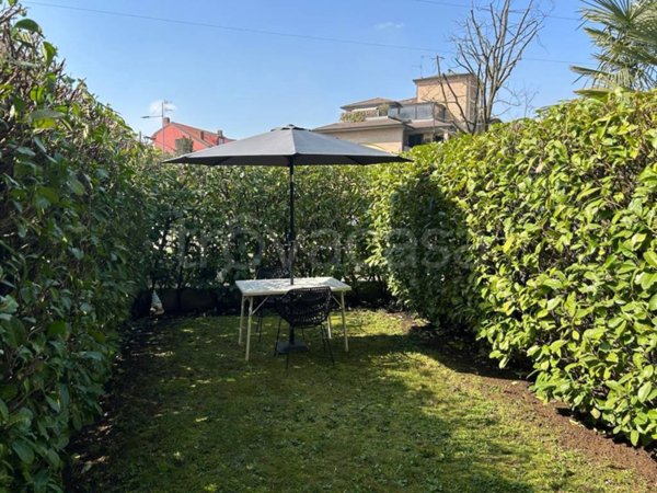 appartamento in vendita a San Donato Milanese in zona Poasco