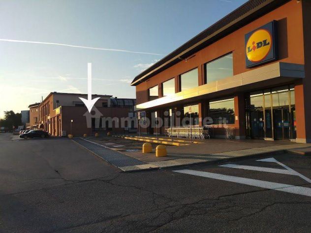 negozio in vendita a San Donato Milanese