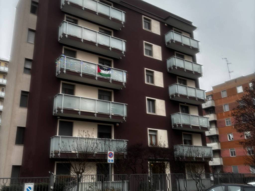 locale commerciale in vendita a San Donato Milanese