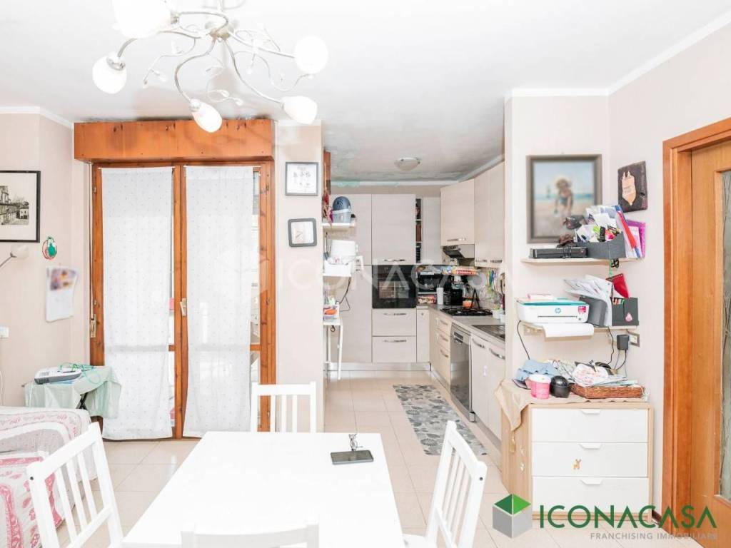 appartamento in vendita a San Donato Milanese in zona Poasco