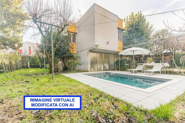 casa indipendente in vendita a San Donato Milanese