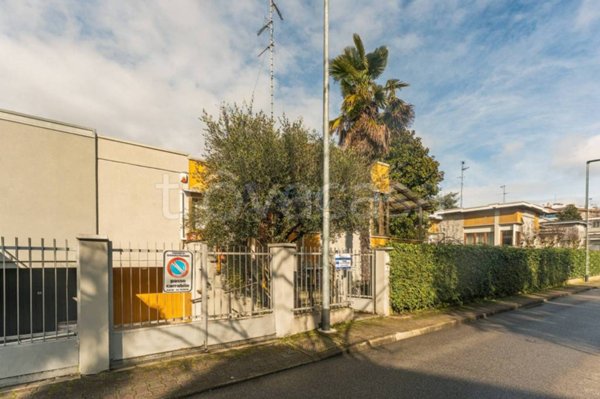 casa indipendente in vendita a San Donato Milanese