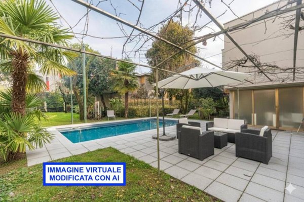 casa indipendente in vendita a San Donato Milanese