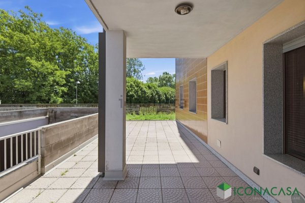 appartamento in vendita a San Donato Milanese in zona Poasco