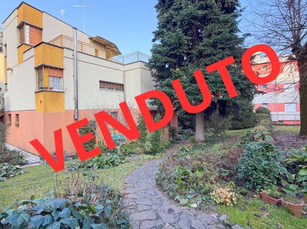 casa indipendente in vendita a San Donato Milanese