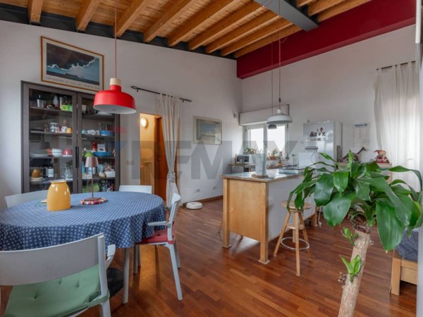 appartamento in vendita a San Donato Milanese in zona Poasco