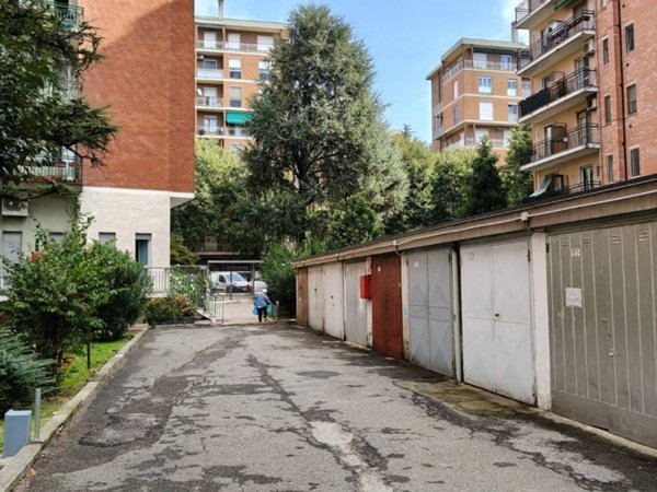 box auto in vendita a San Donato Milanese