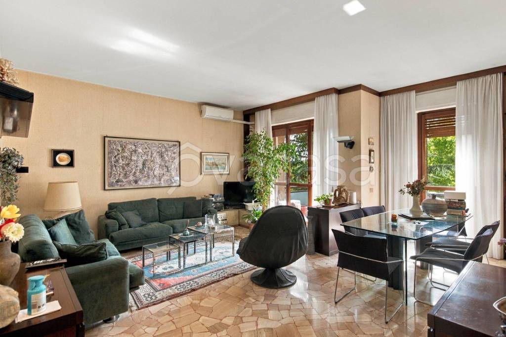 appartamento in vendita a San Donato Milanese