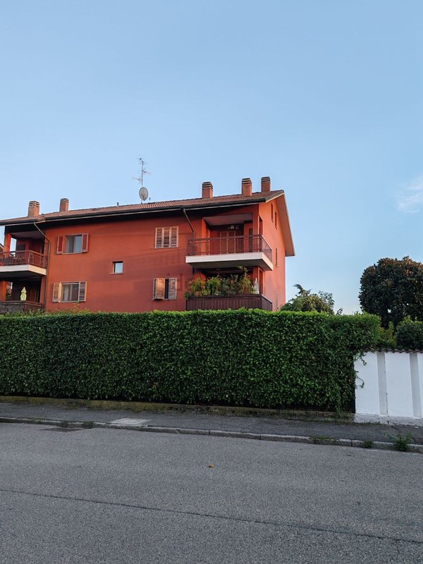 appartamento in vendita a San Donato Milanese in zona Poasco