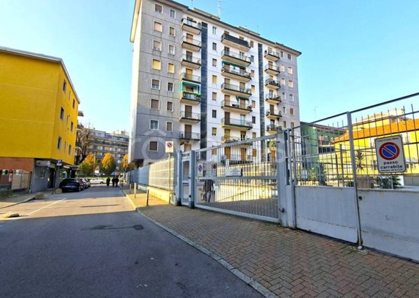 box auto in vendita a San Donato Milanese