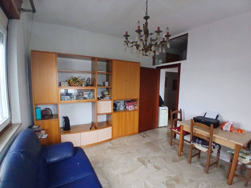 appartamento in vendita a San Donato Milanese in zona Poasco