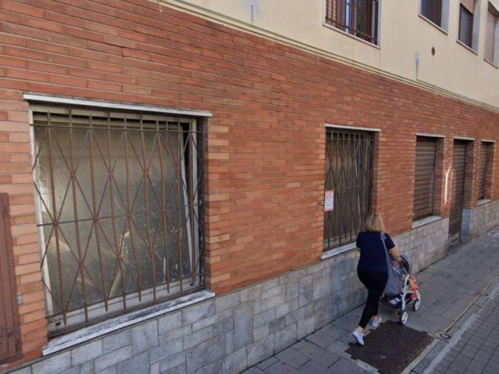negozio in vendita a San Giorgio su Legnano