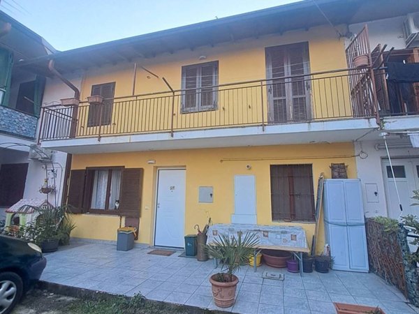 casa indipendente in vendita a San Giorgio su Legnano