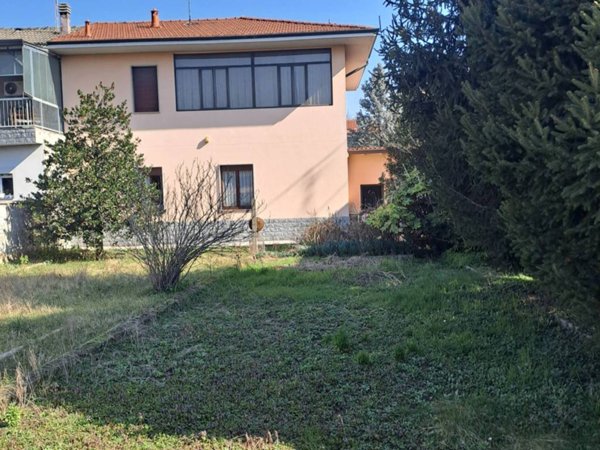 casa indipendente in vendita a San Giorgio su Legnano