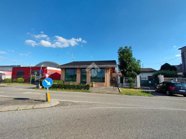 casa indipendente in vendita a San Giorgio su Legnano