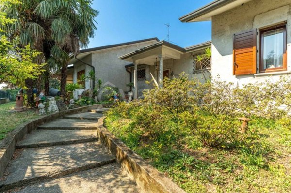 casa indipendente in vendita a San Giorgio su Legnano