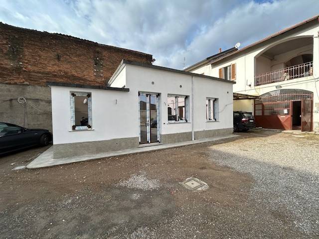 casa indipendente in vendita a San Giorgio su Legnano