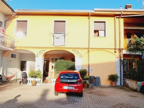 casa indipendente in vendita a San Giorgio su Legnano