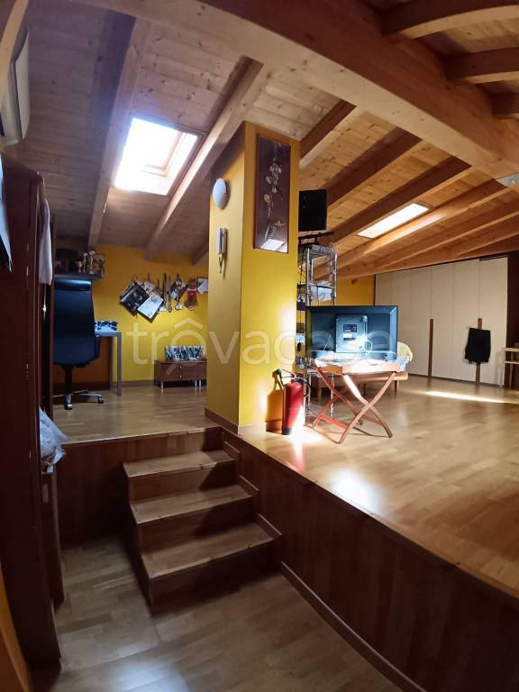 casa indipendente in vendita a San Giorgio su Legnano