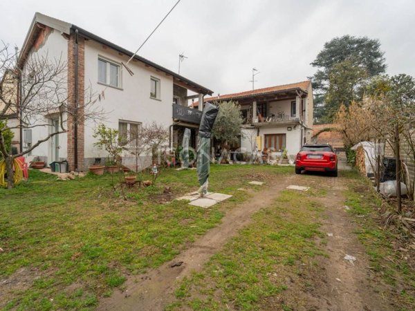 casa indipendente in vendita a San Giorgio su Legnano