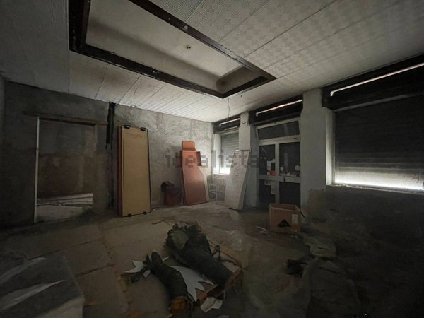 locale commerciale in vendita a San Giorgio su Legnano