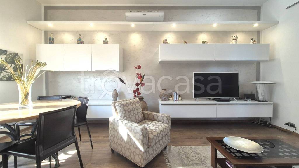 casa indipendente in vendita a San Giorgio su Legnano