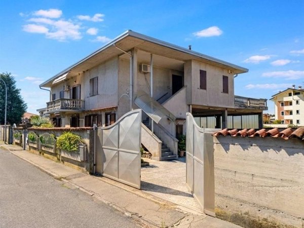 casa indipendente in vendita a San Giorgio su Legnano