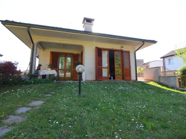 casa indipendente in vendita a San Giorgio su Legnano