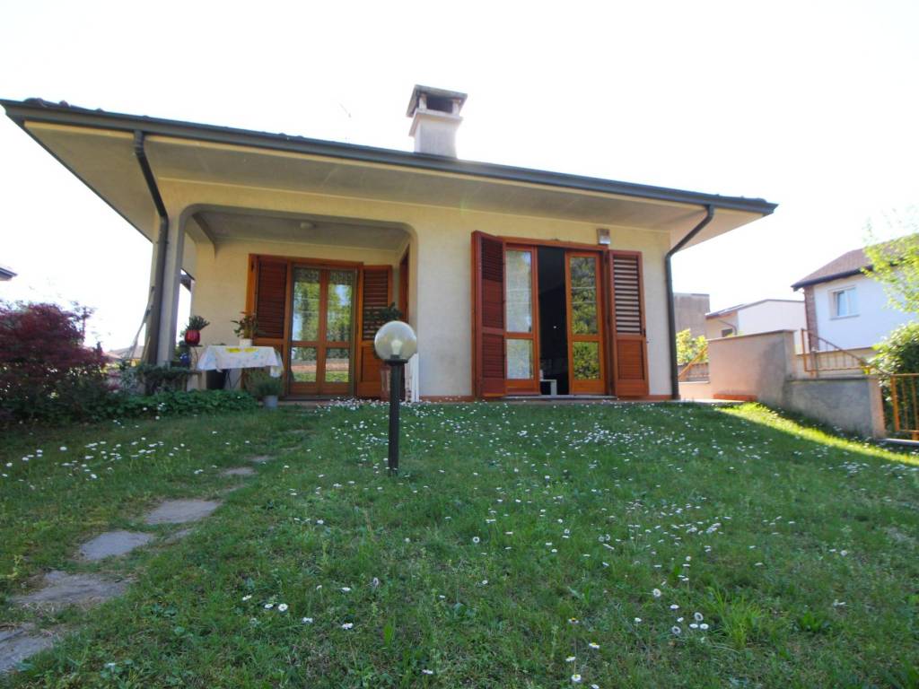 casa indipendente in vendita a San Giorgio su Legnano