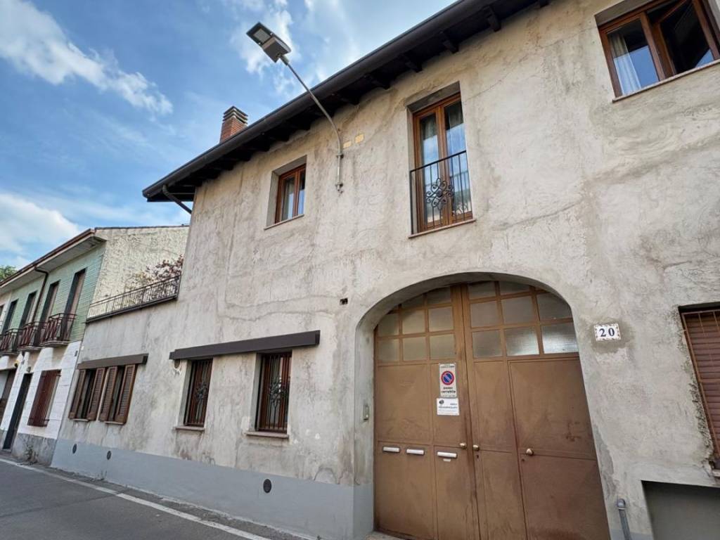 casa indipendente in vendita a San Giorgio su Legnano