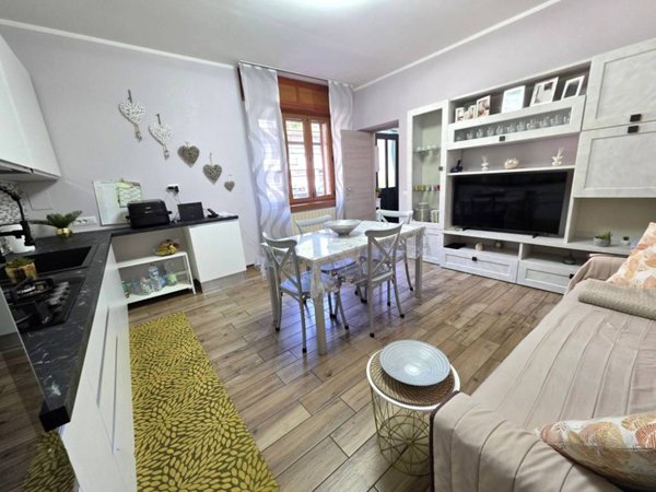 casa indipendente in vendita a San Giorgio su Legnano