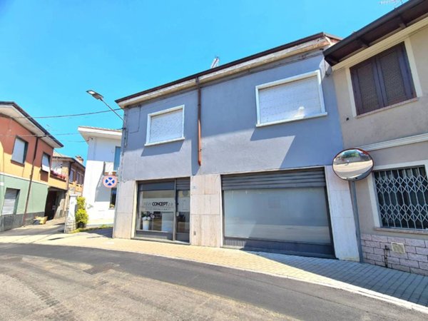 negozio in vendita a San Giorgio su Legnano