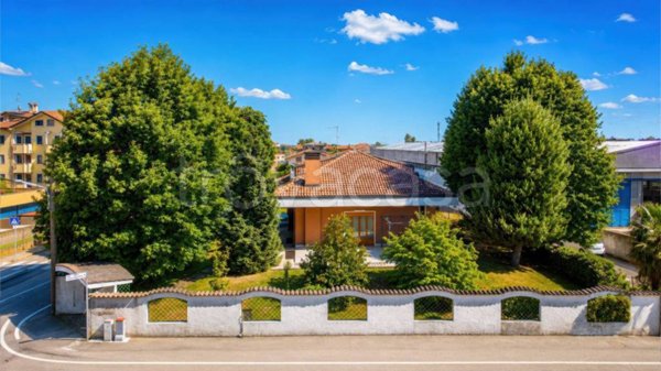 casa indipendente in vendita a San Giorgio su Legnano